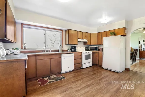 $536,000 | 3985 North 2300 E Road, Filer, ID 83328