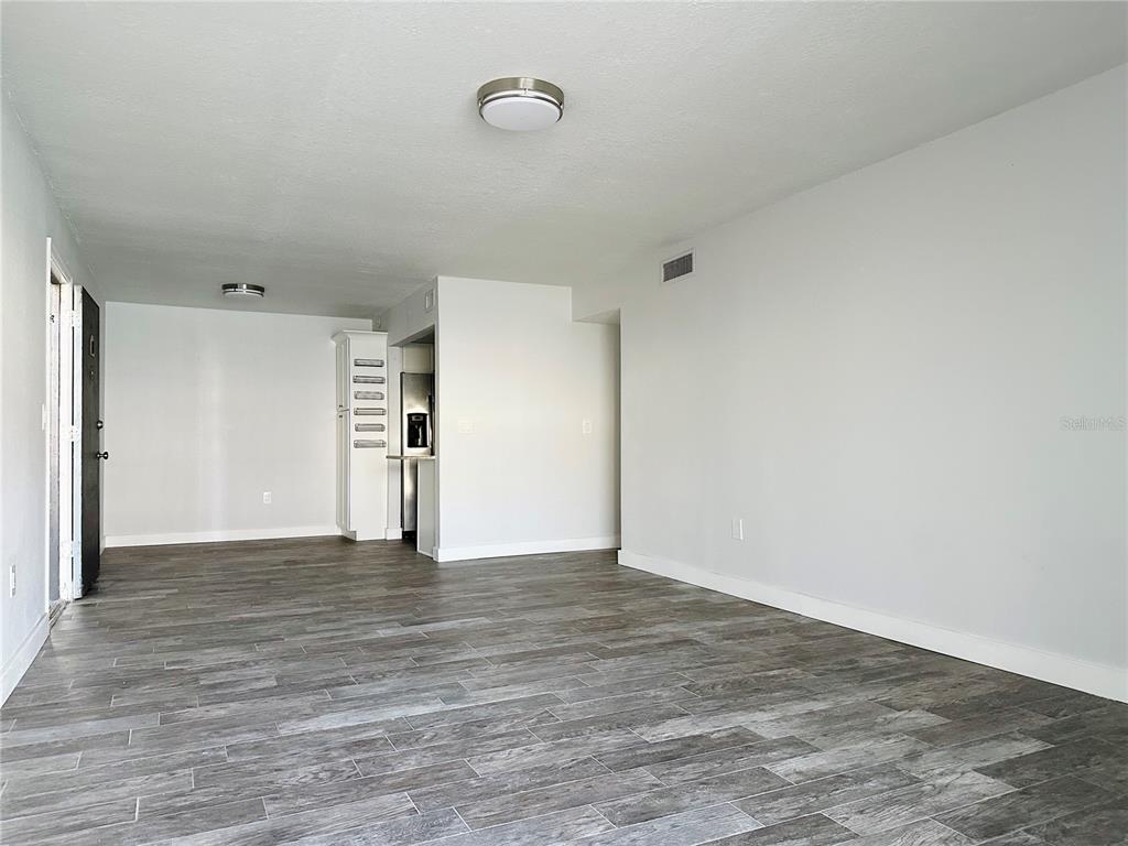 912 Lake Destiny Road, Unit D Altamonte Springs, FL 32714 - Photo 5 of 19