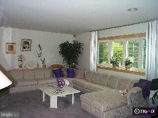 780 Davisville Road Warminster, PA 18974 - Photo 2 of 6 Gallery Image 2