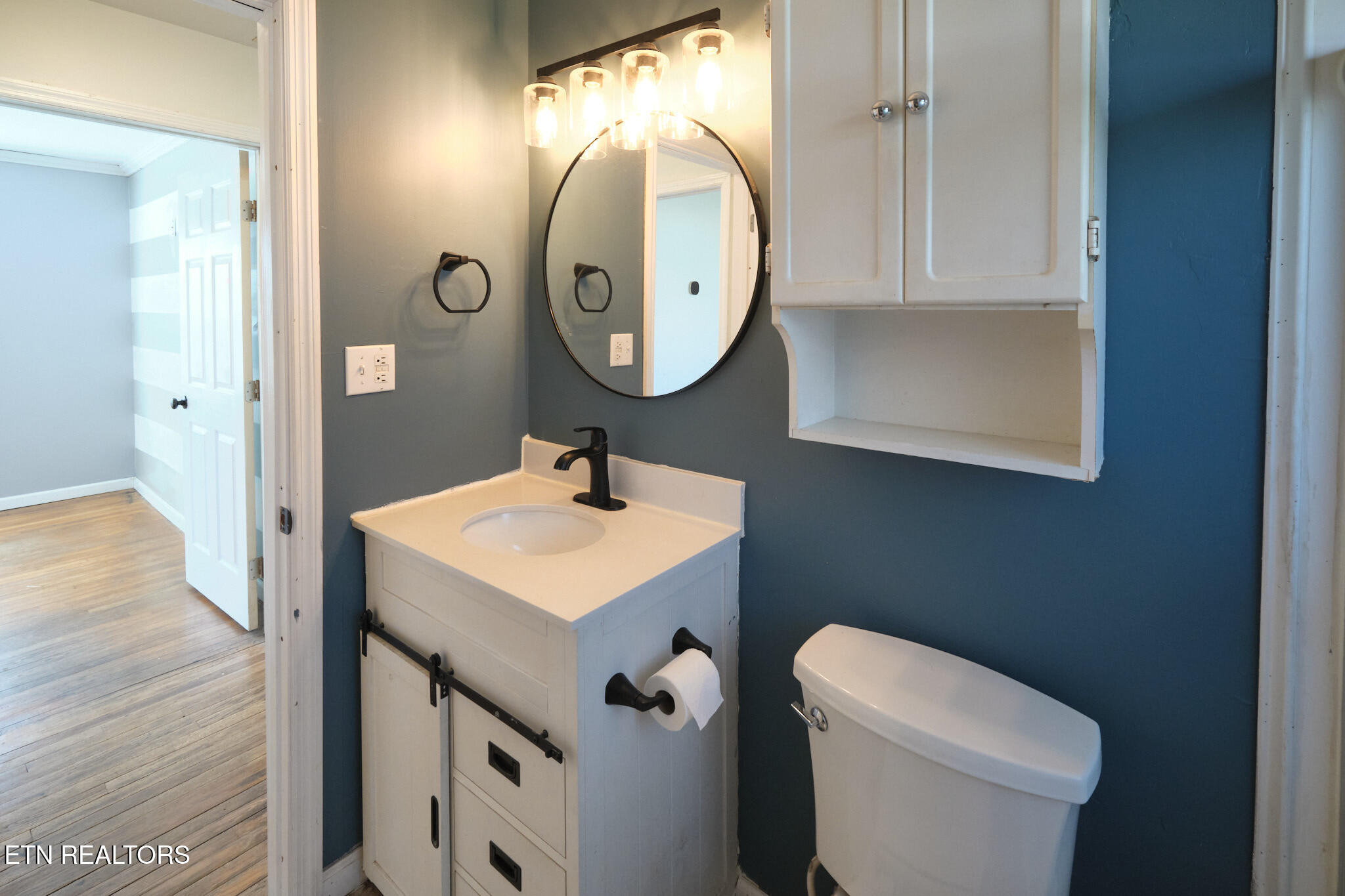 548 Murray Road Northwest Knoxville, TN 37912 - Photo 18 of 56 548 Murray Dr 12