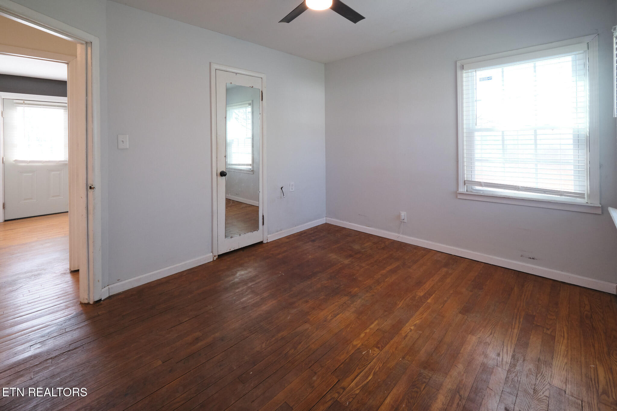 548 Murray Road Northwest Knoxville, TN 37912 - Photo 25 of 56 548 Murray Dr 19