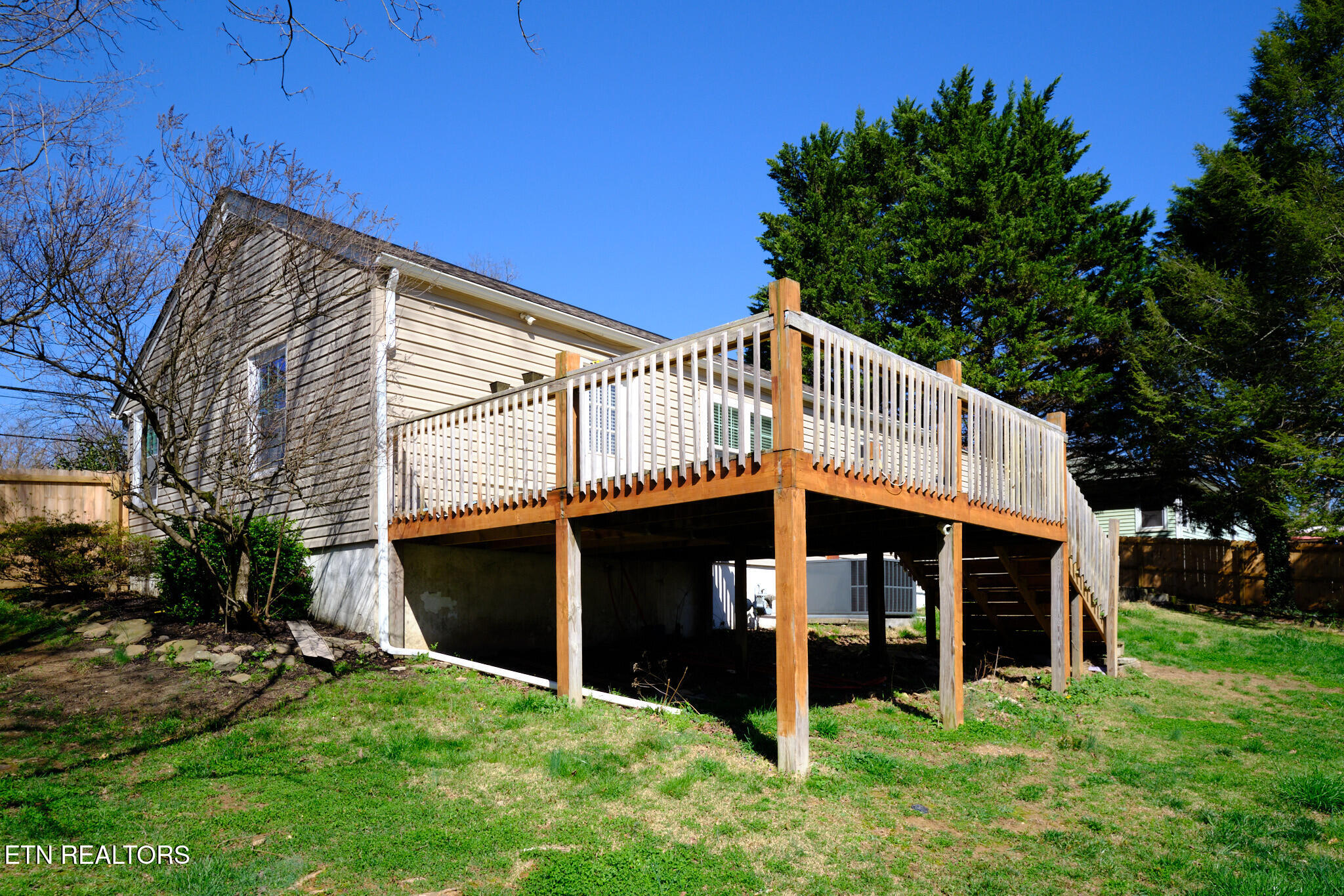 548 Murray Road Northwest Knoxville, TN 37912 - Photo 37 of 56 548 Murray Dr 43
