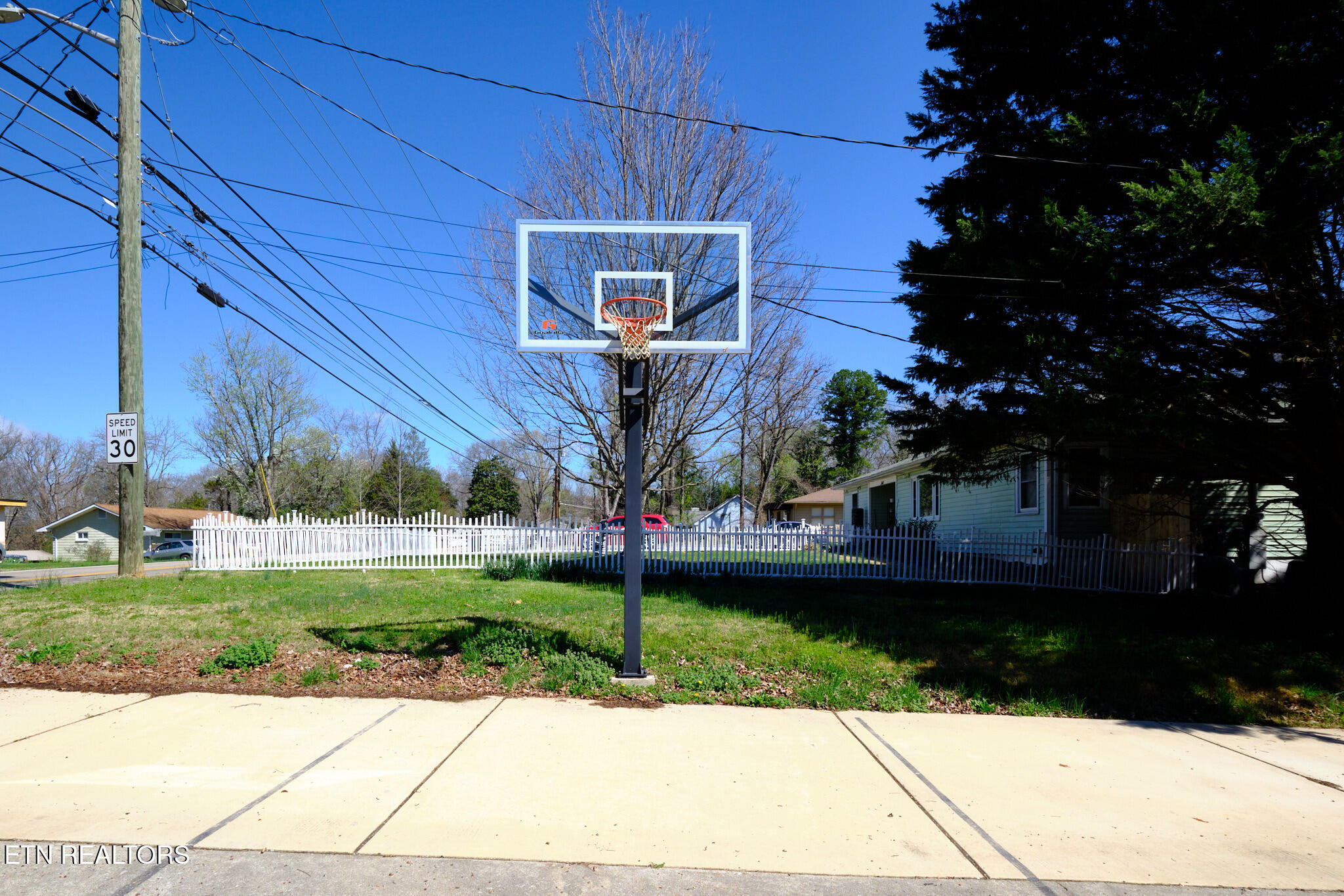 548 Murray Road Northwest Knoxville, TN 37912 - Photo 50 of 56 548 Murray Dr 33