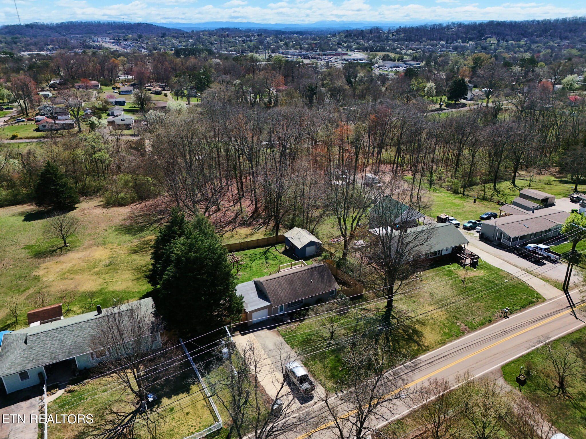 548 Murray Road Northwest Knoxville, TN 37912 - Photo 54 of 56 548 Murray Dr 55