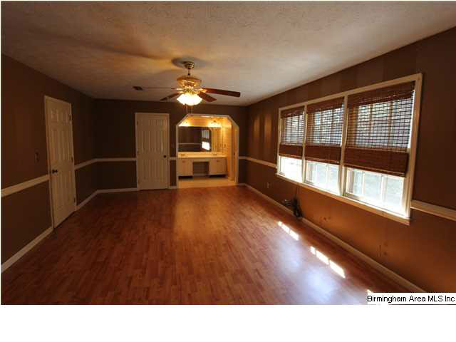 822 Apache Pass Anniston, AL 36206 - Photo 8 of 16