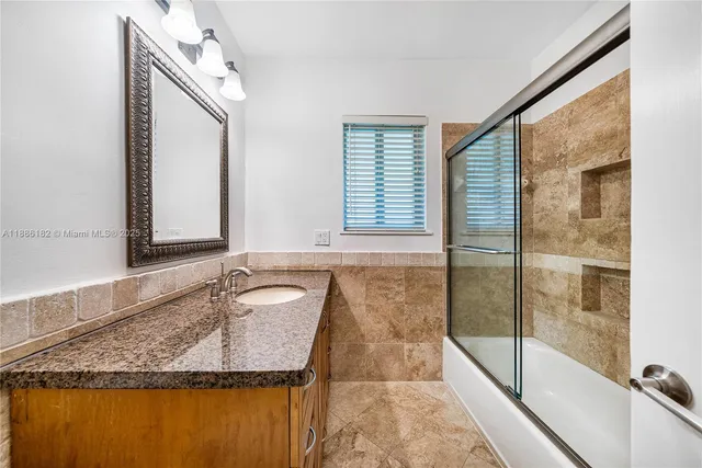 $9,500 | 1039 Hardee Road, Unit 1039, Coral Gables, FL 33146