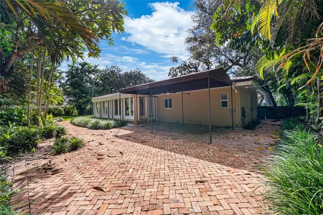 $9,500 | 1039 Hardee Road, Unit 1039, Coral Gables, FL 33146