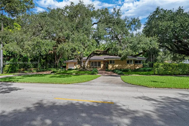 $9,500 | 1039 Hardee Road, Unit 1039, Coral Gables, FL 33146