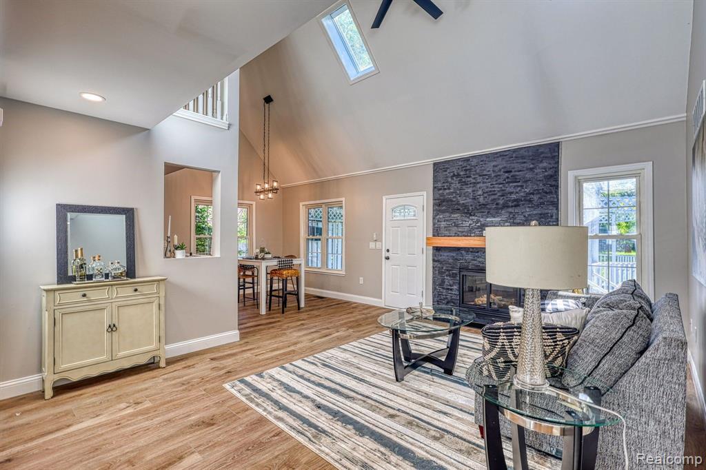 45212 Deneweth Road Macomb, MI 48042 - Photo 18 of 60