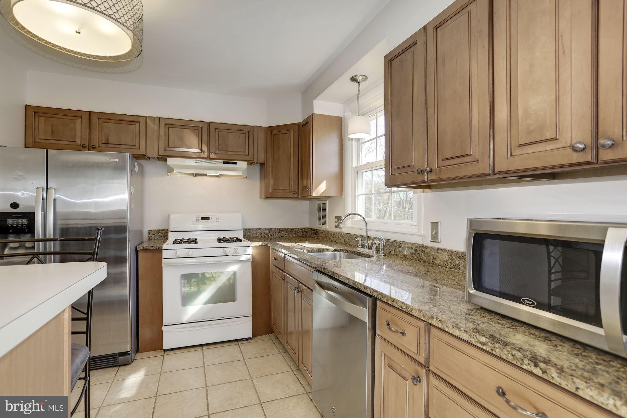 8621 Valleyfield Road Lutherville-Timonium, MD 21093 - Photo 10 of 29 Ceramic floor