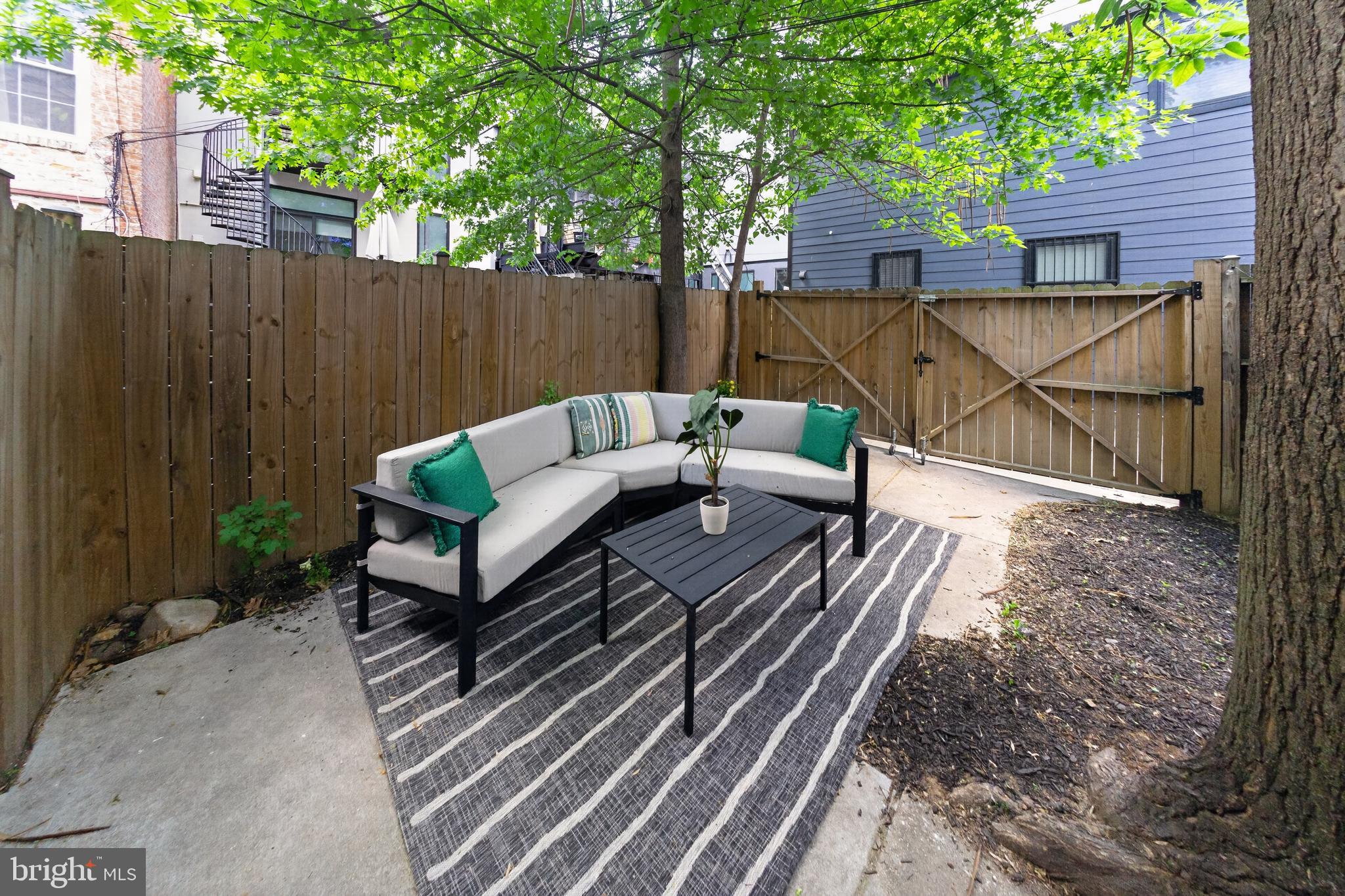 606 S Street Northwest Washington, DC 20001 - Photo 15 of 19