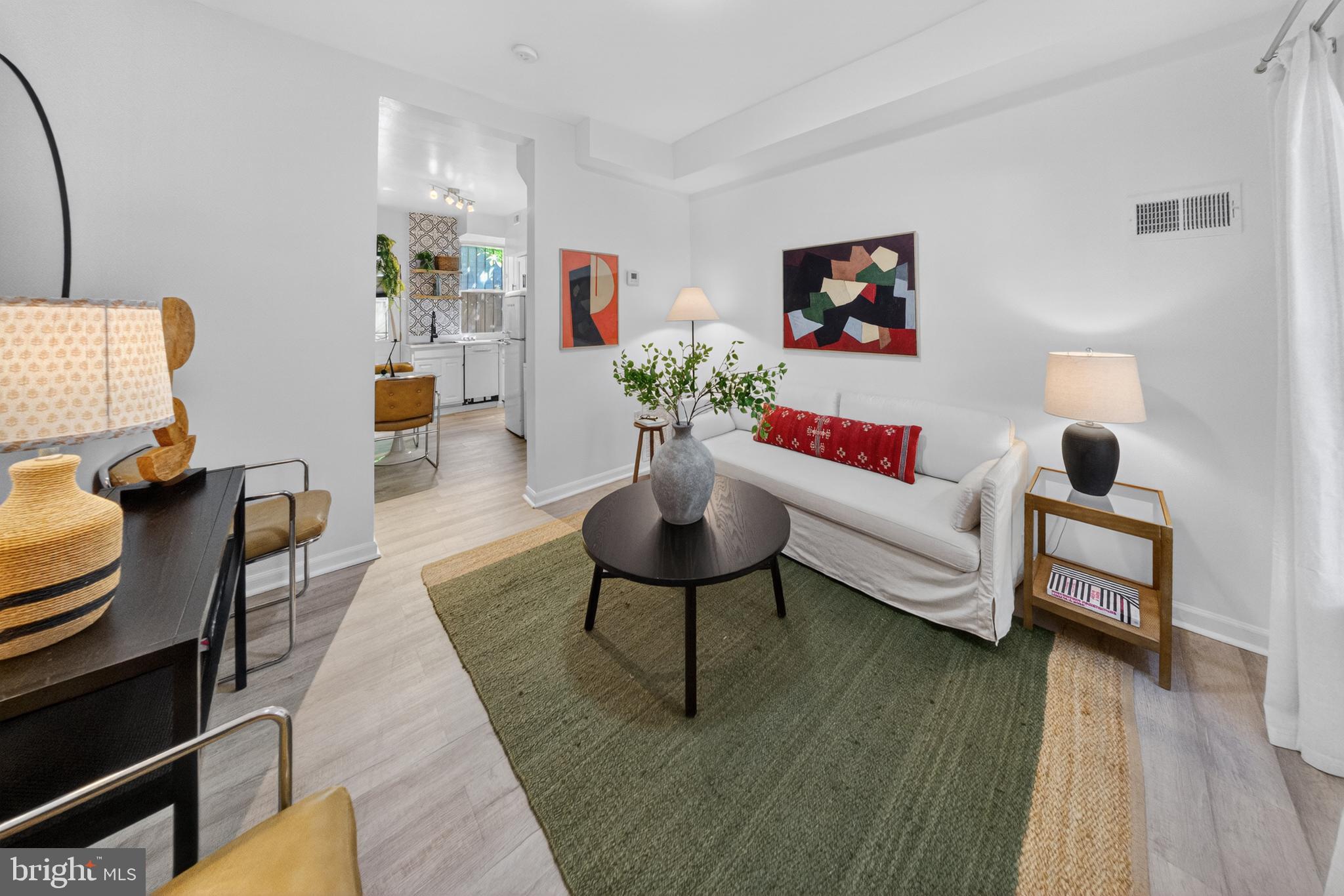 606 S Street Northwest Washington, DC 20001 - Photo 4 of 19