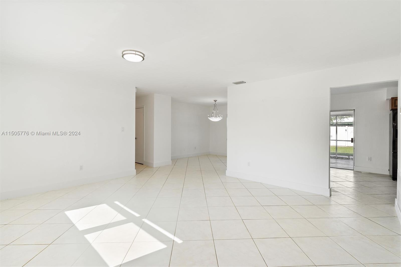 11126 Delta Circle Boca Raton, FL 33428 - Photo 4 of 22 a view of an empty room