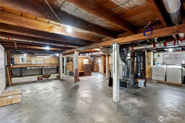 a view of parking area