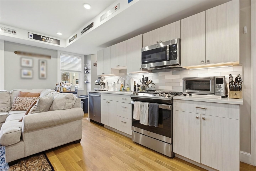 89 Prescott Street, Unit B Boston, MA 02128 - Photo 8 of 27