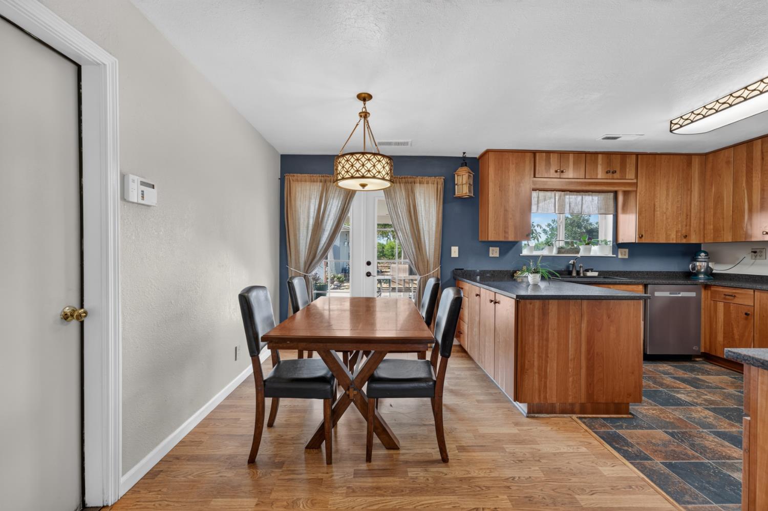 204 Barry Road Yuba City, CA 95991 - Photo 12 of 47