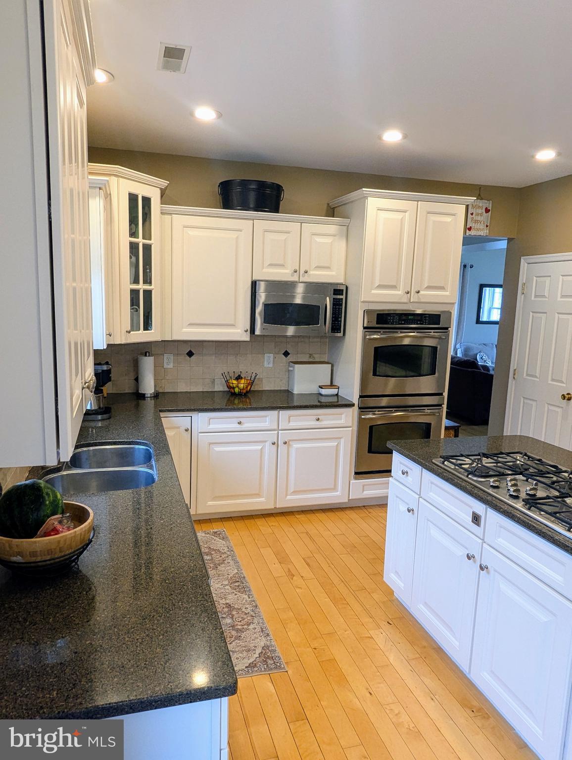 48 Lavender Drive Sewell, NJ 08080 - Photo 11 of 66