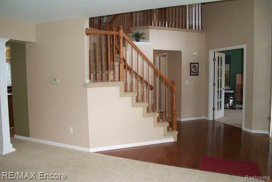 706 Dakota Court Rochester, MI 48307 - Photo 6 of 21 FOYER