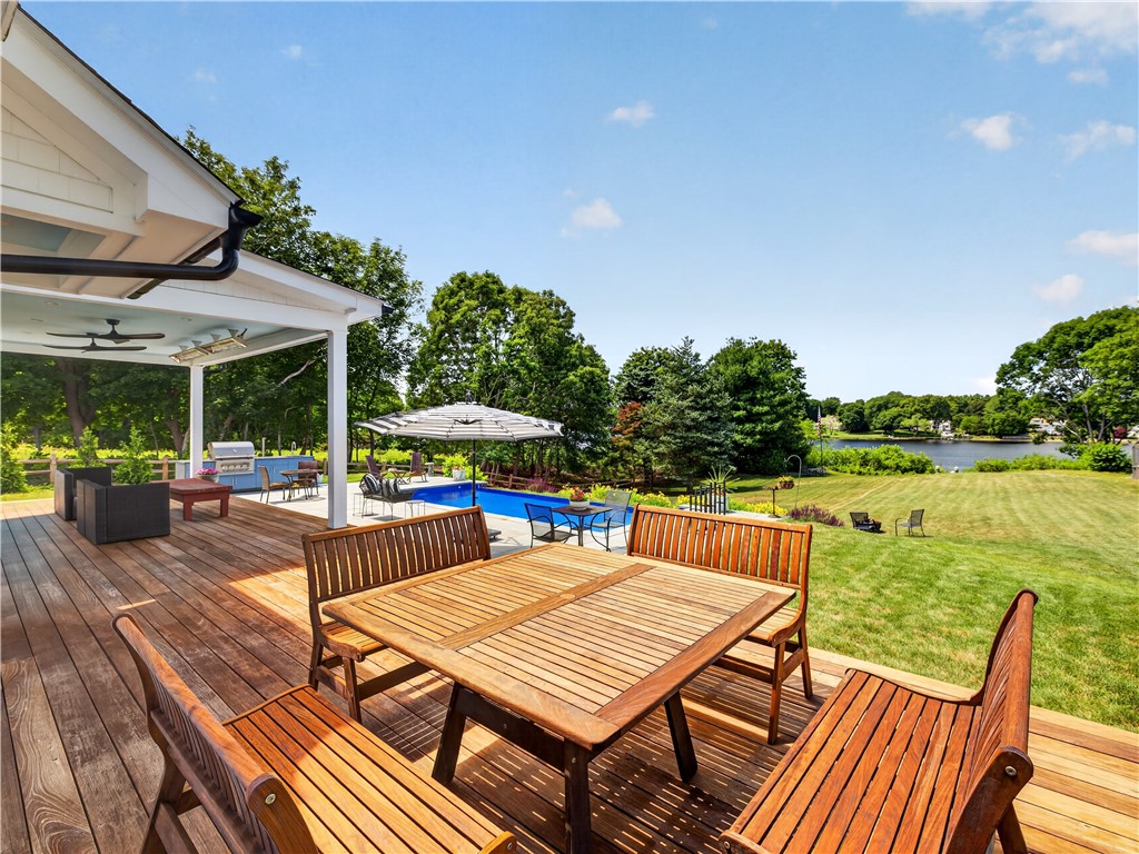 34 Lanphere Road Westerly, RI 02891 - Photo 18 of 39