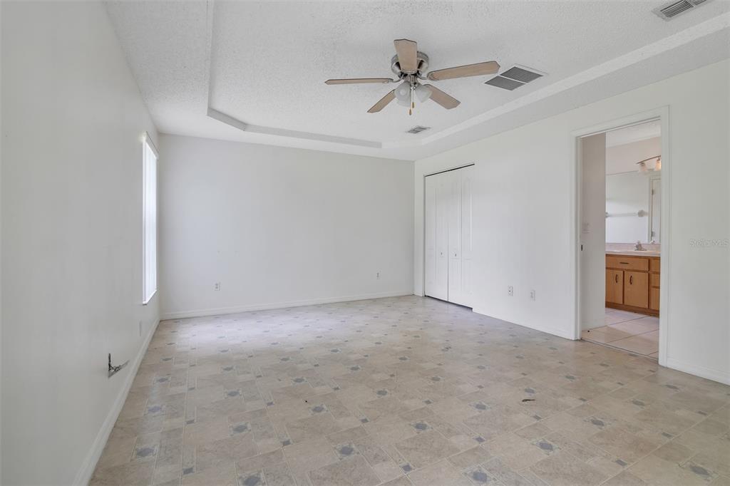 14091 Southwest 32nd Terrace Road Ocala, FL 34473 - Photo 17 of 26 Gallery Image 17