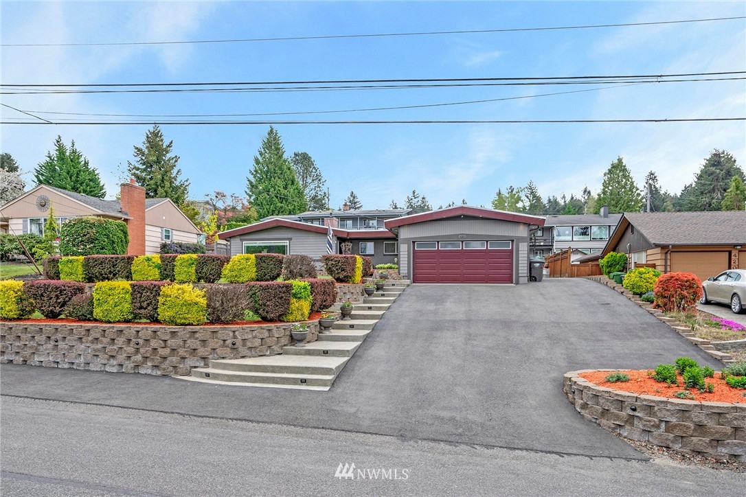 4203 Robin Road West University Place, WA 98466 - Photo 2 of 30 Gallery Image 2