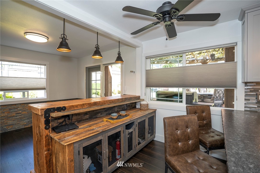 4203 Robin Road West University Place, WA 98466 - Photo 12 of 30 Gallery Image 12