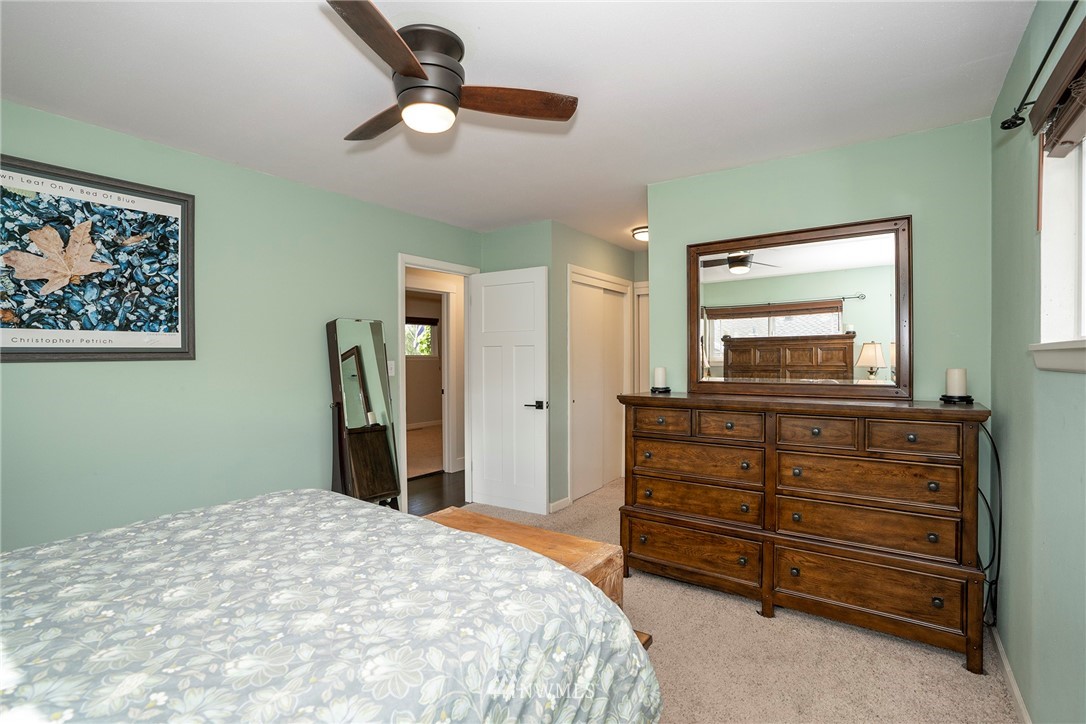 4203 Robin Road West University Place, WA 98466 - Photo 23 of 30 Gallery Image 23