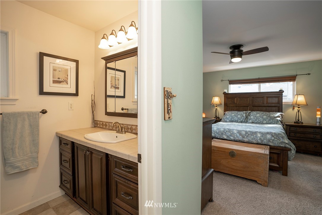 4203 Robin Road West University Place, WA 98466 - Photo 24 of 30 Gallery Image 24