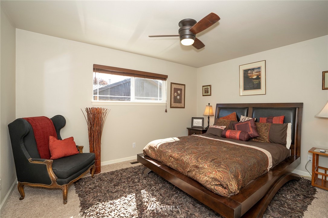 4203 Robin Road West University Place, WA 98466 - Photo 25 of 30 Gallery Image 25