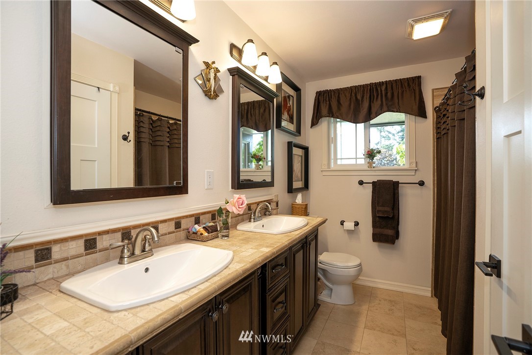 4203 Robin Road West University Place, WA 98466 - Photo 27 of 30 Gallery Image 27