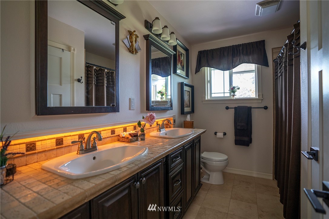 4203 Robin Road West University Place, WA 98466 - Photo 28 of 30 Gallery Image 28