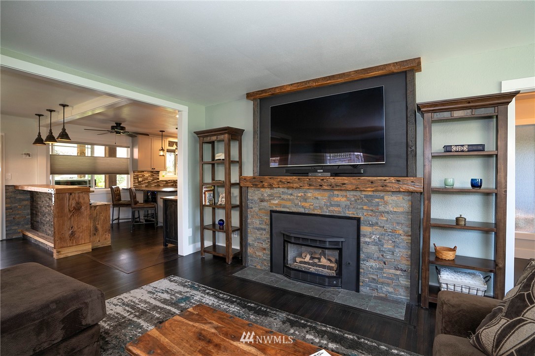 4203 Robin Road West University Place, WA 98466 - Photo 7 of 30 Gallery Image 7