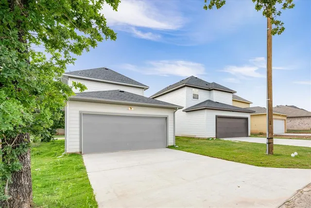 $1,800 | 1226 Elm Court, Runaway Bay, TX 76426