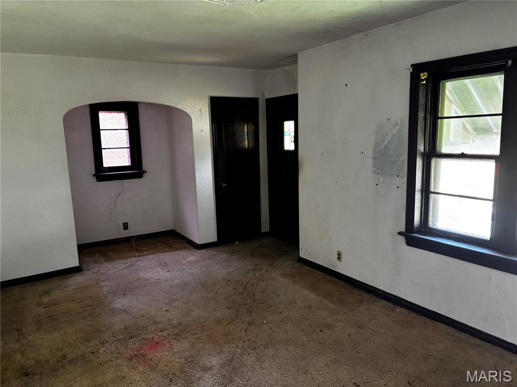 2814 Walton Road St. Louis, MO 63114 - Photo 4 of 32 Gallery Image 4