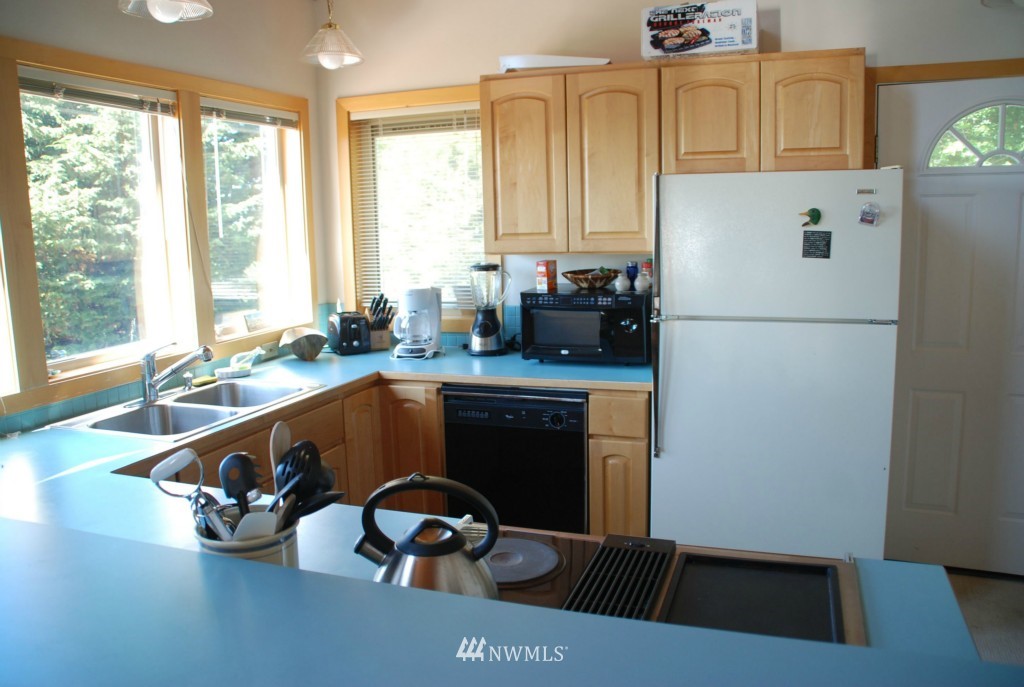 245 McCurdy Point Road Port Townsend, WA 98368 - Photo 8 of 15 Gallery Image 8