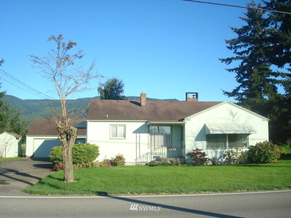 6558 Lawrence Road Everson, WA 98247 - Photo 2 of 17
