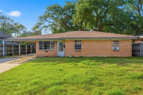 $29,000 | 2424 Tupelo Street, Lake Charles, LA 70601