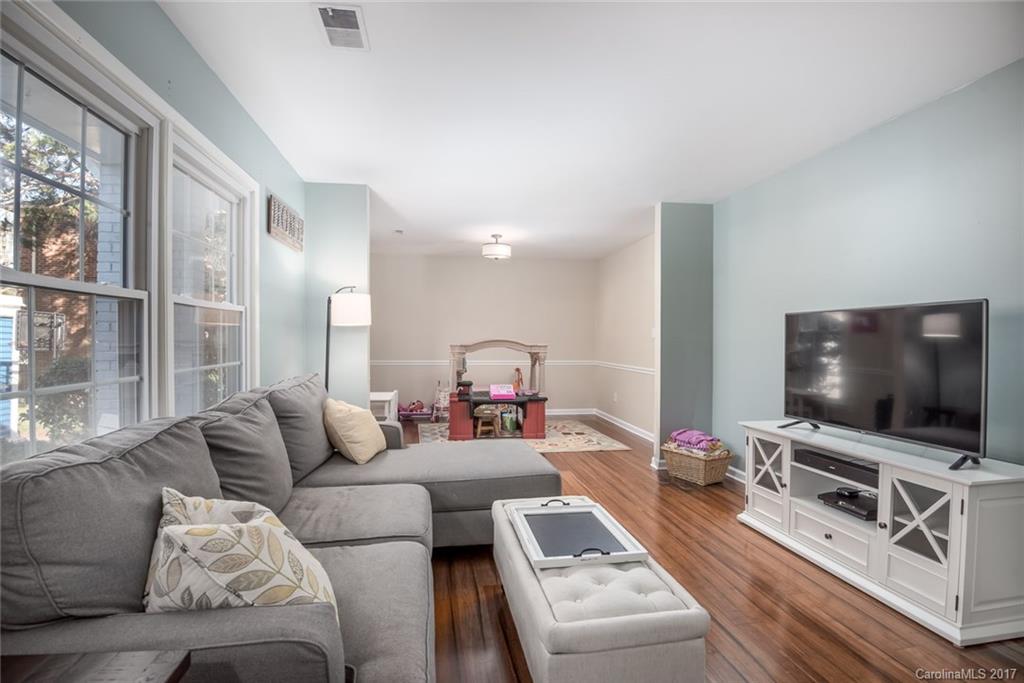 1110 Berry Ridge Road Charlotte, NC 28270 - Photo 4 of 18 Gallery Image 4
