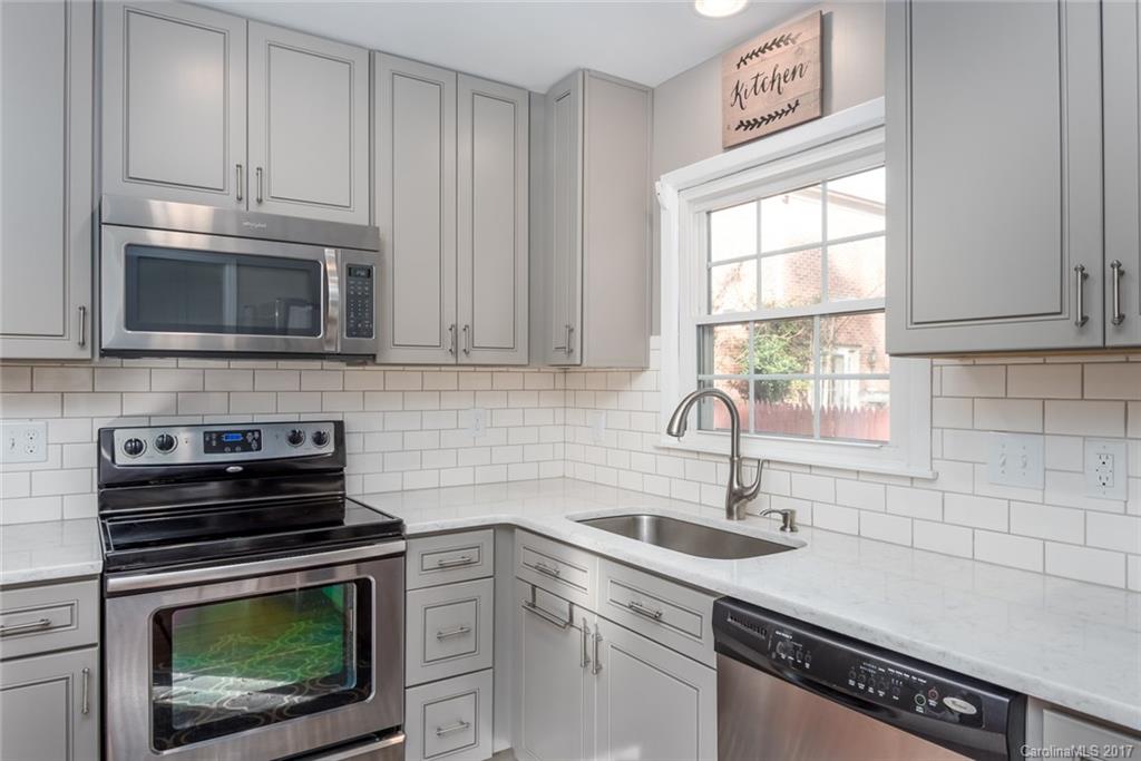 1110 Berry Ridge Road Charlotte, NC 28270 - Photo 9 of 18 Gallery Image 9