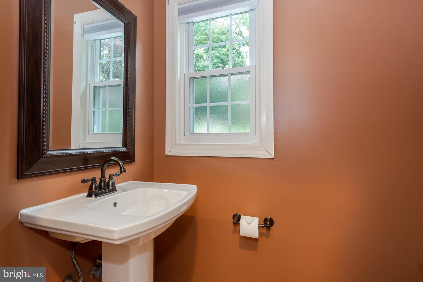 908 Radnor Road Wayne, PA 19087 - Photo 25 of 46