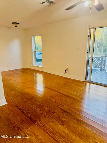 $1,175 | 590 Royal Oak Drive, Unit 1, Pass Christian, MS 39571