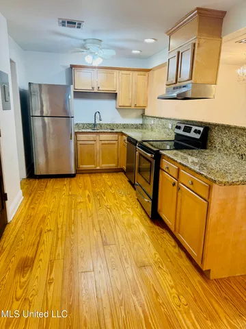 $1,175 | 590 Royal Oak Drive, Unit 1, Pass Christian, MS 39571