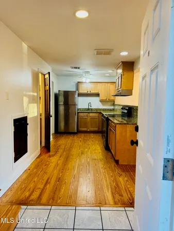 $1,175 | 590 Royal Oak Drive, Unit 1, Pass Christian, MS 39571