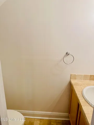 $1,175 | 590 Royal Oak Drive, Unit 1, Pass Christian, MS 39571