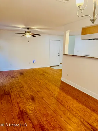 $1,175 | 590 Royal Oak Drive, Unit 1, Pass Christian, MS 39571