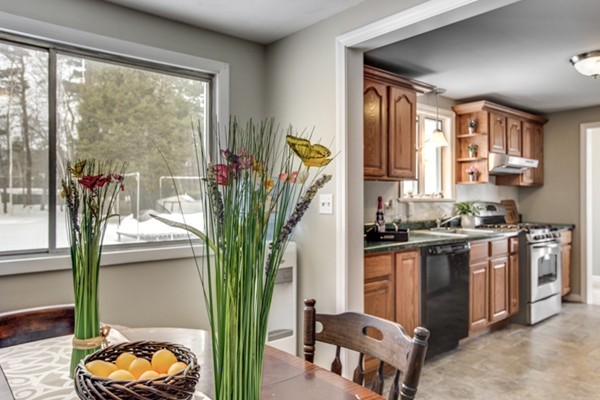 5 Kimbrough Road Billerica, MA 01821 - Photo 7 of 30 Gallery Image 7