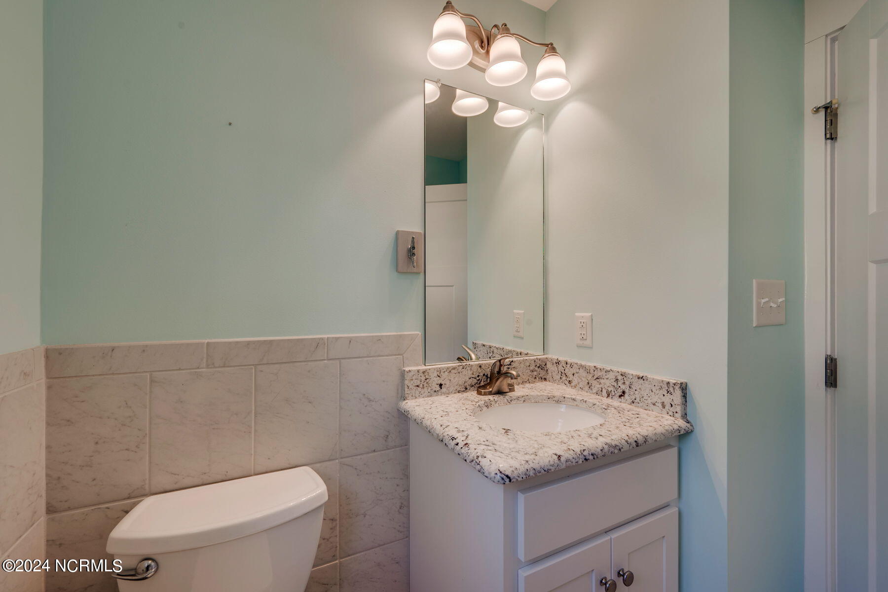 855 Island View Road Bath, NC 27808 - Photo 51 of 81 37-web-or-mls-855 Island View Road-00035