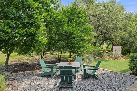 $799,900 | 2 Prestonwood Cove, Lakeway, TX 78734