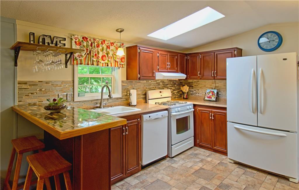 40 Pine Hill Road Berwick, ME 03901 - Photo 4 of 17 Photo
