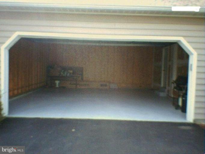 1604 Gibbons Court Point of Rocks, MD 21777 - Photo 4 of 9 2 car oversize garage